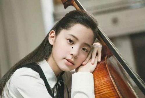 娱乐吃瓜君四字女明星,娱乐吃瓜君揭秘娱乐圈风云人物